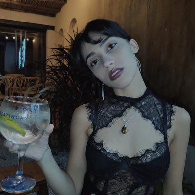 AzzioMartina's profile picture. hermano no pode' ser malo y bruto