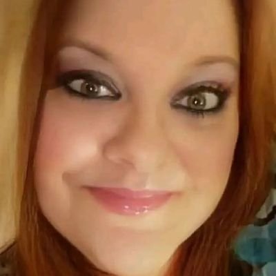 I am a woman who is single  no children couldn't have them I love music I love driving And I have some hobbies that I do And I love making people laugh!🤗