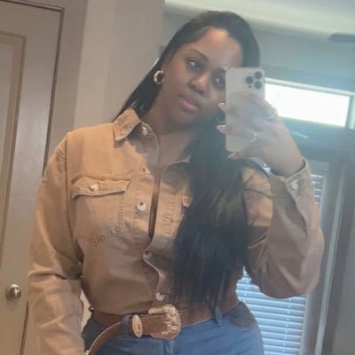 The rich auntie 💅🏽