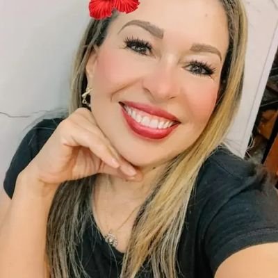 Meire💸🍞🎓☀️🩰🧙🏼♀️