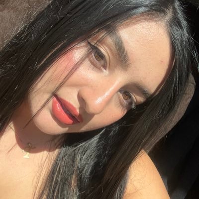 tvalennnnn's profile picture. 🦋🦋🦋  Insta: Taniavalentinaaa