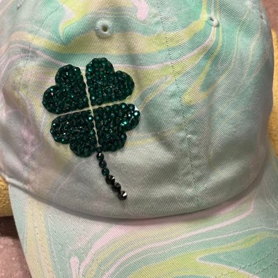 AqueousSilk's profile picture. 