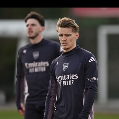 KMenengai's profile picture. 