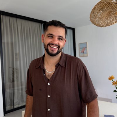 28 | Made +$4M Rev online | Now building viral mobile apps full-time 🚀
