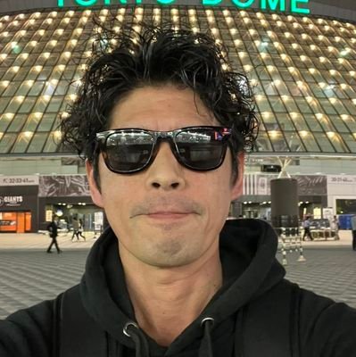 それはただの秘密の村上アカウントです。マジで。「公式秘密アカウント」にアルファベットを使うのは変ですね。うーん。