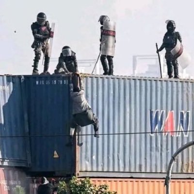 AbrarAli_'s profile picture. A Software Engineer and System Architect trying to connect with the roots. Born and bred a Pakistani,will always remain a Pakistani
