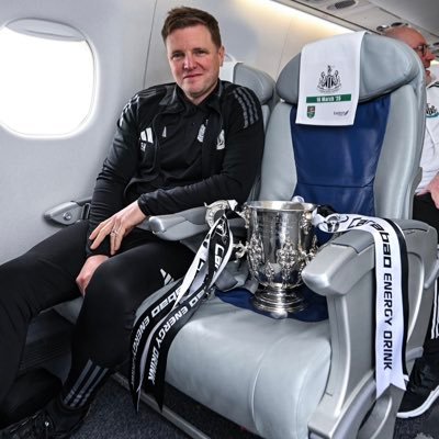NUFC is my addiction 🖤⚪️ n proud ST holder (GWC), McLaren F1 fan 🧡 MMA and Boxing 🥊 and by the way EDDIES MAGS ARE FUCKING MASSIVE 🖤⚪️🖤🏆🖤⚪️🖤