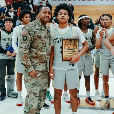 class of 28 | 6’0 pg | Springfield Central |BABC