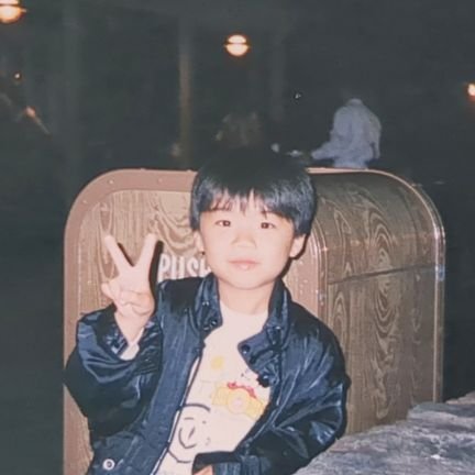 yuiya8949's profile picture. 🦇🎮️🛸