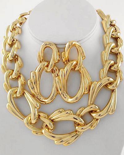 MyPinkLush's profile picture. Check out the lastest styles in Fashion Jewelry here at http://t.co/RfDSIJBx6Q