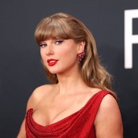 Taylor Swift (@taylorswiftchgg) 's Twitter Profile