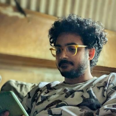 AbstractAkarsh's profile picture. Filmmaker - #ProjectSharapanjara, #FamilyDrama
Writer - #LaughingBuddha