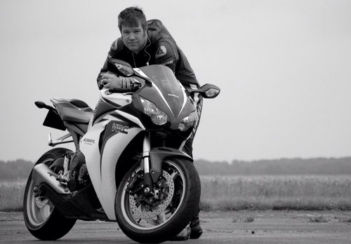 Wheely73's profile picture. northampton saints fan, biker, foodie & occasional wine taster!