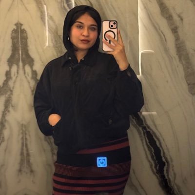 Rahma_Ahmed__'s profile picture. حتى لو كنت تسير في الجحيم ، فاستمر في السير