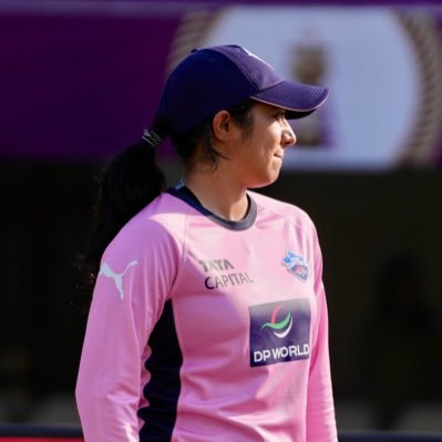 She/ Her. Used to play cricket; now I write & talk about it. Programme Lead at GoSports Foundation. 👀 for DC.