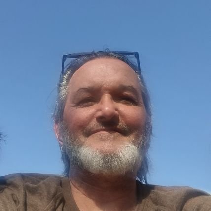 A grateful recovering addict!/ Tweets are my own / I swear like a trooper