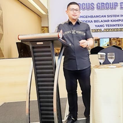 ahmadmustanir's profile picture. Mengharap RahmatNya