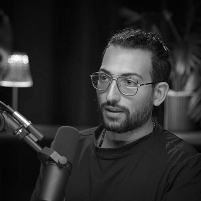 omarzaridi's profile picture. I think then I write.