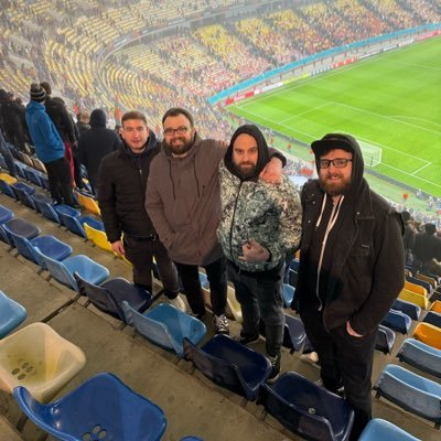 simoncarline's profile picture. If you’re looking for Dad tweets and #MUFC despair, you’ve come to the right place.