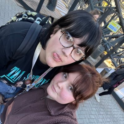28 | ♓︎ | she/her | eras tour liverpool, dublin, ldn | calzona apologist | naomi scott | yellowjackets | horror movies | ❀