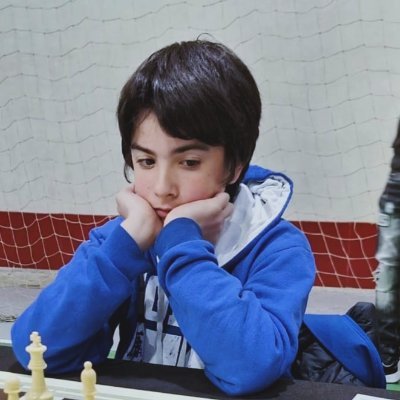 historiador27's profile picture. Future GM
2190 Elo català 
2070 Fide