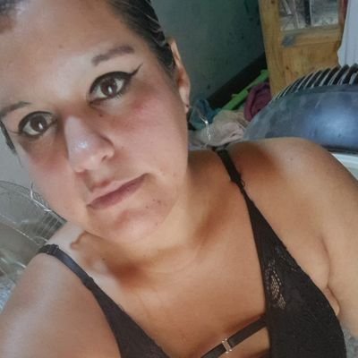hola somos una pareja q busca nuevas experiencias ella 30 yo 36