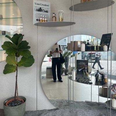 ycuoyofe's profile picture. my curse is melancholy.