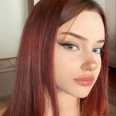 ben Sibel Kaya 23 yaşındayım İstanbul Sancaktepe oturuyorum memleketim samsun Tekkeköy 55 kiloyum boyum 1.68 tekstil de calisiyorum bekarım sevgili arıyorum