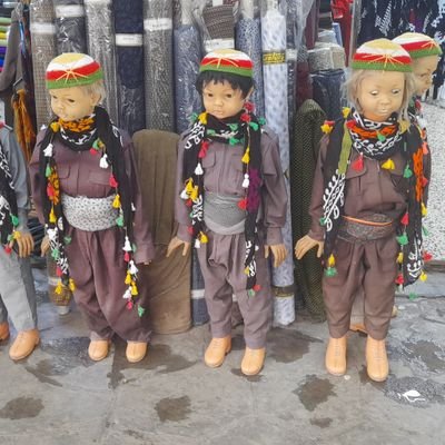 Yüzlerde tebessüm, Kalplerde huzur olabiliyorsak, o halde varız...