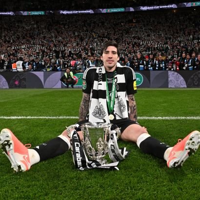Carabao cup winners 2025 🏆⚫⚪⚫
NUFC
No constructive criticism, I'm always right.
medic🩺