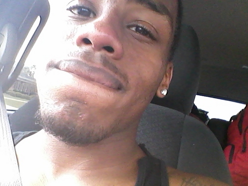 2real2bTall's profile picture. Fuck tha Bullshit little ppl takin over... If ur funny mention me and tell me to follow!!