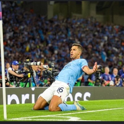 @ManCity football enthusiast 4 PEAT WINNERS AND TREBLE WINNERS