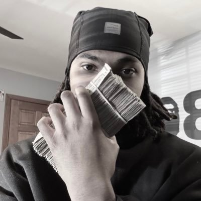 theyungmilll's profile picture. just a normal citizen ig: theyungmilll