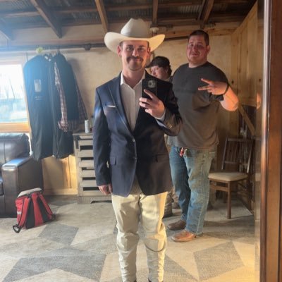 Teflon Don of HOGMAFIA🐗 CEO: Willow Trucking CEO: Denton Island Outfitters 💍 Courtney Elrod