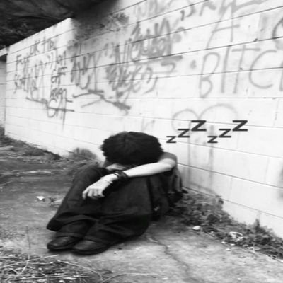 RQzezh's profile picture. 