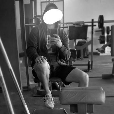 richi_820's profile picture. SOLO c/ experiencia. 35 años. Interés: Mujeres. Trios HE-TE-RO. San Lo, Py. Pago motel. Sin drama p/ socializar. Divertido, educado. Mejor c/ tiempo👌