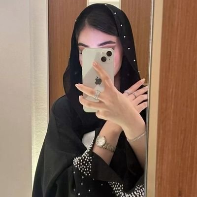 ritaj_dahi's profile picture. مهتمة بعالم الموضة والجمال، عملي و هوايتي تنحصر في البحث عن كل ماهو جديد في مجال الموضة . تابعوني للحصول على نصائح حول الأزياء والجمال.
