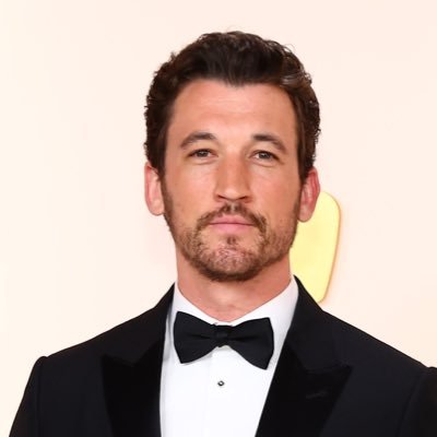 🔸Media Publication Crew ◾️Tell Us What You Think About Miles Teller ⚠️ Not Impersonating