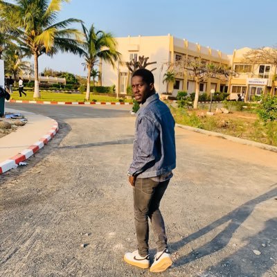 DaoudaD64282001's profile picture. Développeur web | Passionné par l’e-commerce & le digital | Entrepreneur en ligne | Création de sites e-commerce 🛍️ | 📍 Sénégal | DM ouvert pour collaborer 🚀