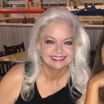 Trust in the Lord with all your heart. Firm in my beliefs, sister, animal lover, and world traveler. Devout user of the Oxford comma. Go Jags!!  Go Gators!!