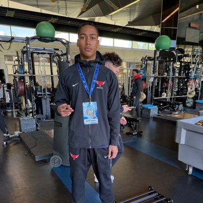 Bonney Lake HS 2026 | Cb&Fs/Wr | 4.43 Laser 40 | 6.1 ft | 180lbs | 3.64 GPA | Bonney Lake, Wa #TeamRise Email: TFordJr@outlook.com | Phone#: 253-259-4127 |