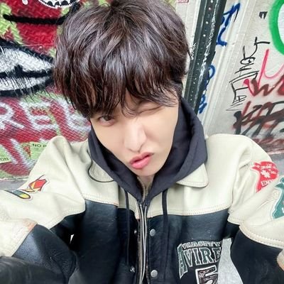 isa_hoseok_'s profile picture. 