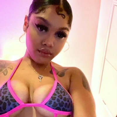 insta/ Honeylove.88