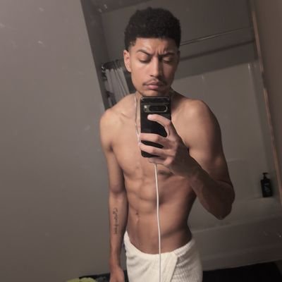 Official Account | 22 | Cashapp 🤑 $DFRoxas | I only respond on OF
