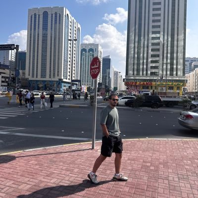 l30zen's profile picture. Entrepreneur