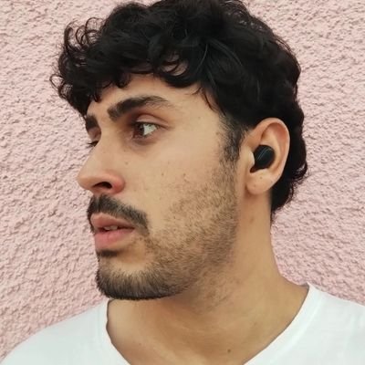 Corinthiano, skatista, otaku e nas horas vagas... advogado