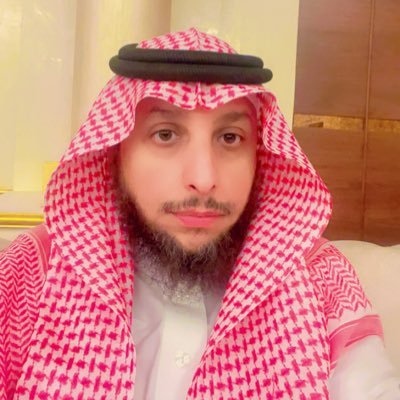 خريج بكالوريوس اعلام اذاعةوتلفاز