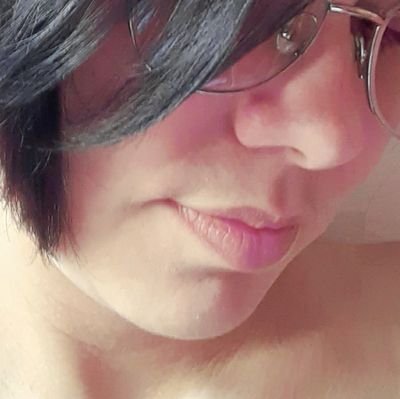 owens_cass11's profile picture. 31 | She/Her | Femme  | Cat mom | Love for Arts and Nature