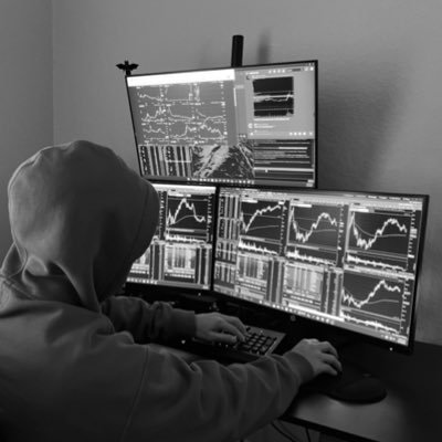 xmarvinc's profile picture. ✞