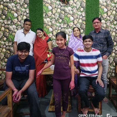 पुर्ण विजय संकल्प हमारा
अध्यक्ष गौकुलधाम गौ शाला
जिला व्यवस्था प्रमुख RSS
अध्यक्ष पोरवाल नवयुवकमंडल एंव गरोठ युवामंच गरोठ
मध्यप्रदेश